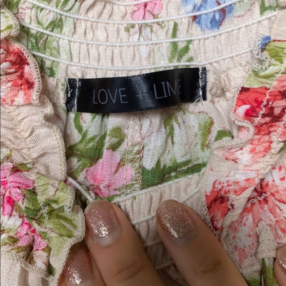EVERYTHING MUST GO Off the shoulder floral blouse - Picture 3 of 5